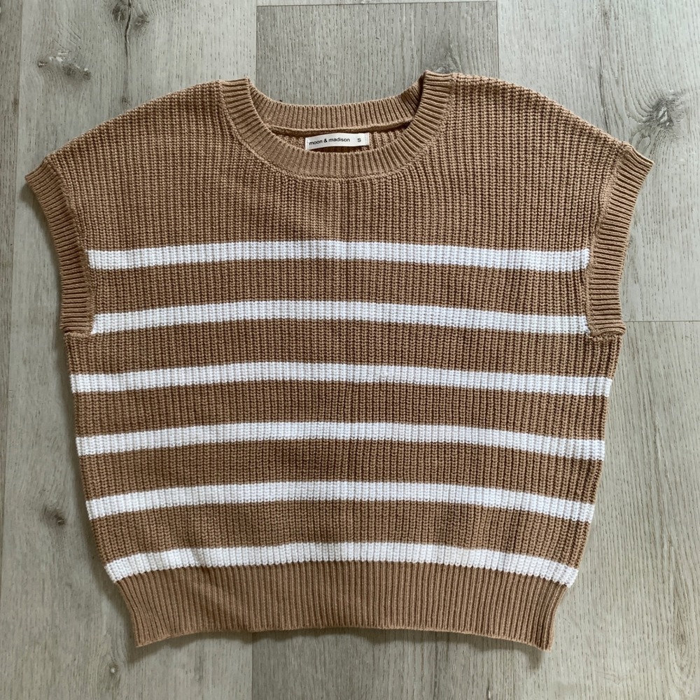 Moon & Madison Brown White Striped Sweater Vest Sleeveless Knit Top Small
